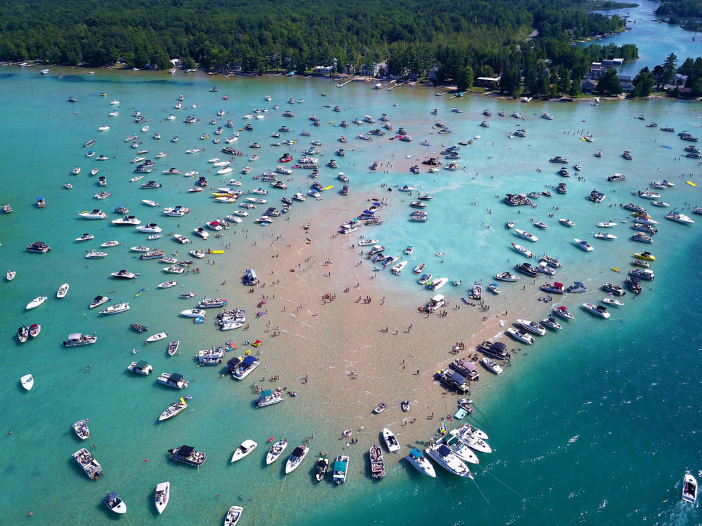 TORCH LAKE 4th of July Fireworks! (Wed. July 3, 2019) Northern Michigan