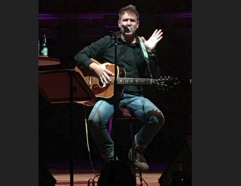 Comedy singer-songwriter Stephen Lynch LIVE (Wed. May 13, 2026) Bogart’s, Cinci