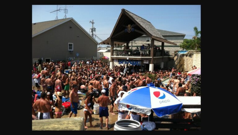 SPLASH Bar! World’s Longest Swim-Up Bar (May 25-Sept. 01, 2026) Put-in-Bay, Ohio