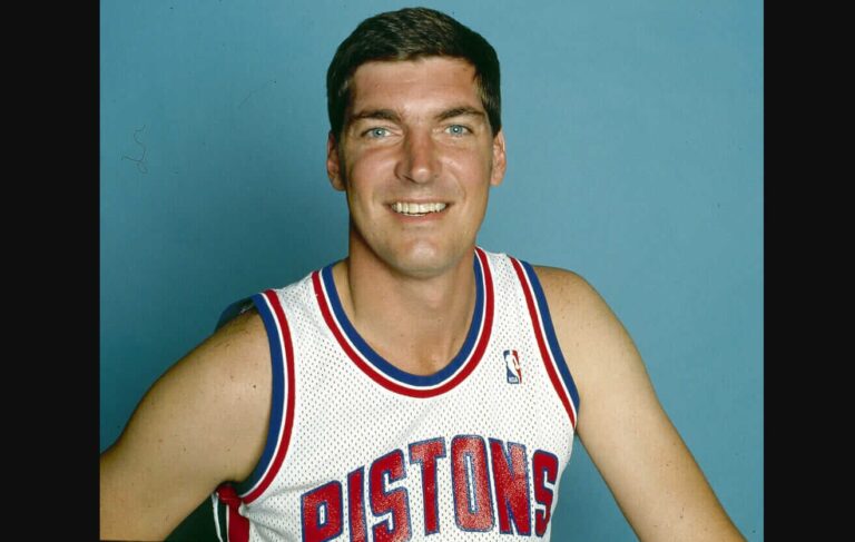 Former Detroit Pistons center Bill Laimbeer signing autographs (Sat. Aug. 08, 2026) Detroit City Sports, Sterling Heights
